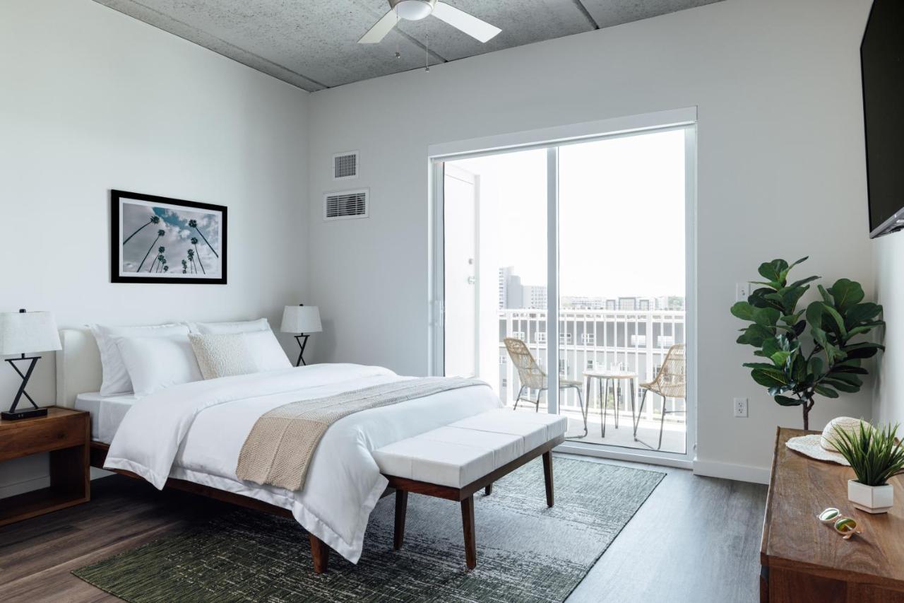 Mint House St. Petersburg - Downtown Aparthotel Ngoại thất bức ảnh