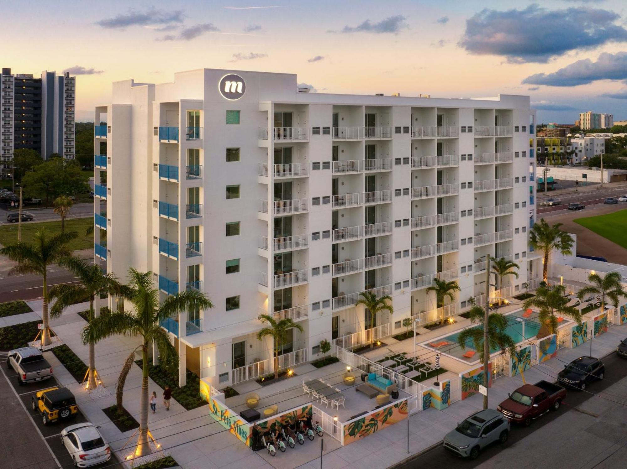 Mint House St. Petersburg - Downtown Aparthotel Ngoại thất bức ảnh
